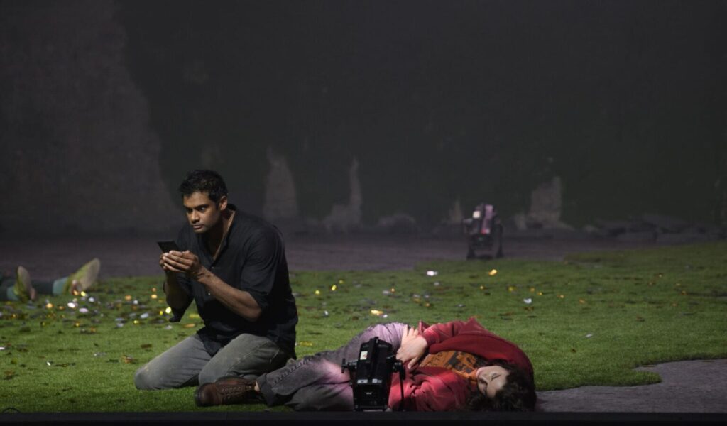 The Gambler 2024: Sean Panikkar (Alexey Ivanovich, tutor of the General’s children), Asmik Grigorian (Polina, the General’s stepdaughter) © Salzburger festspiele